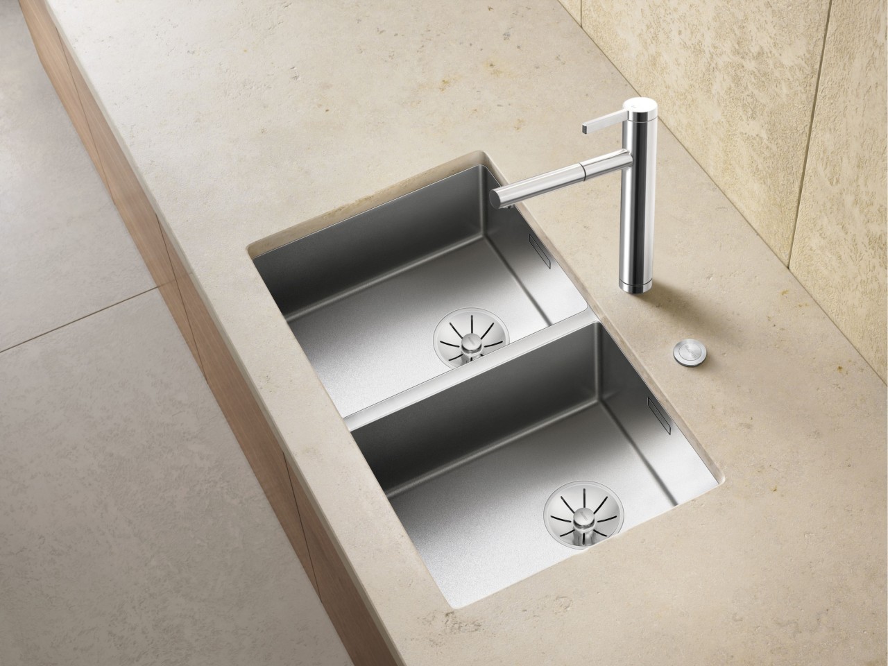 Blanco-Claron-Durinox-Spuele-zwei-becken